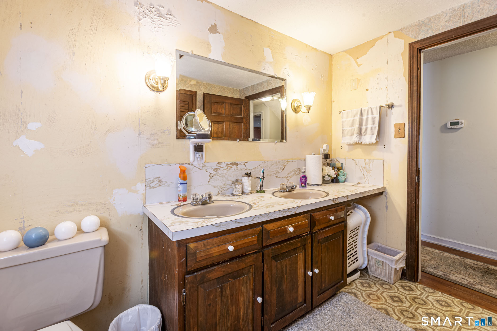 17 Greendale Avenue Cromwell CT 06416