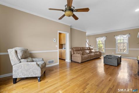16 Larkey Road Oxford CT 06478