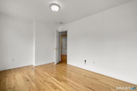 16 Larkey Road Oxford CT 06478