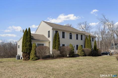 16 Larkey Road Oxford CT 06478