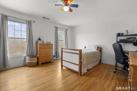 16 Larkey Road Oxford CT 06478