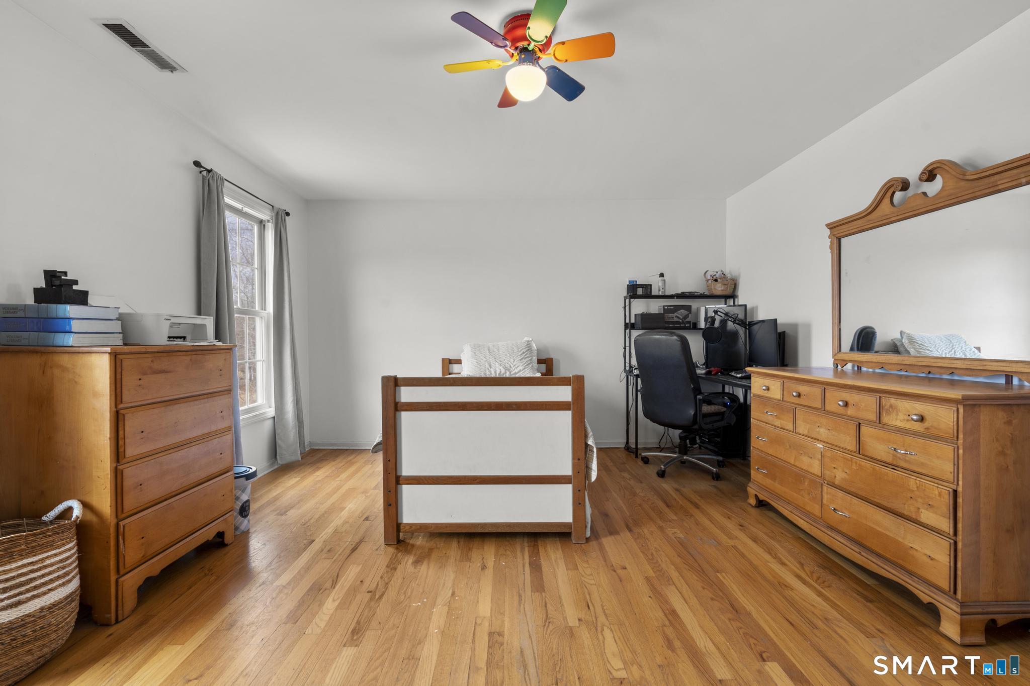 16 Larkey Road Oxford CT 06478