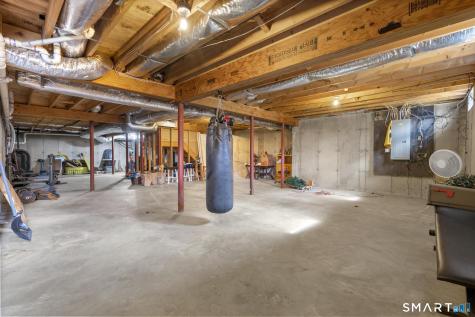 16 Larkey Road Oxford CT 06478