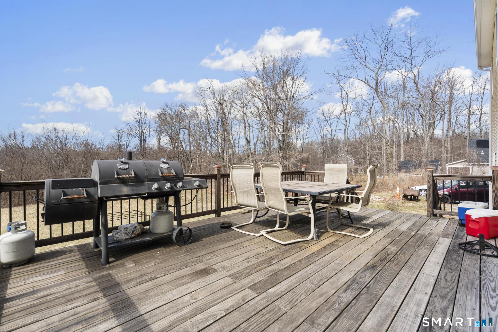 16 Larkey Road Oxford CT 06478