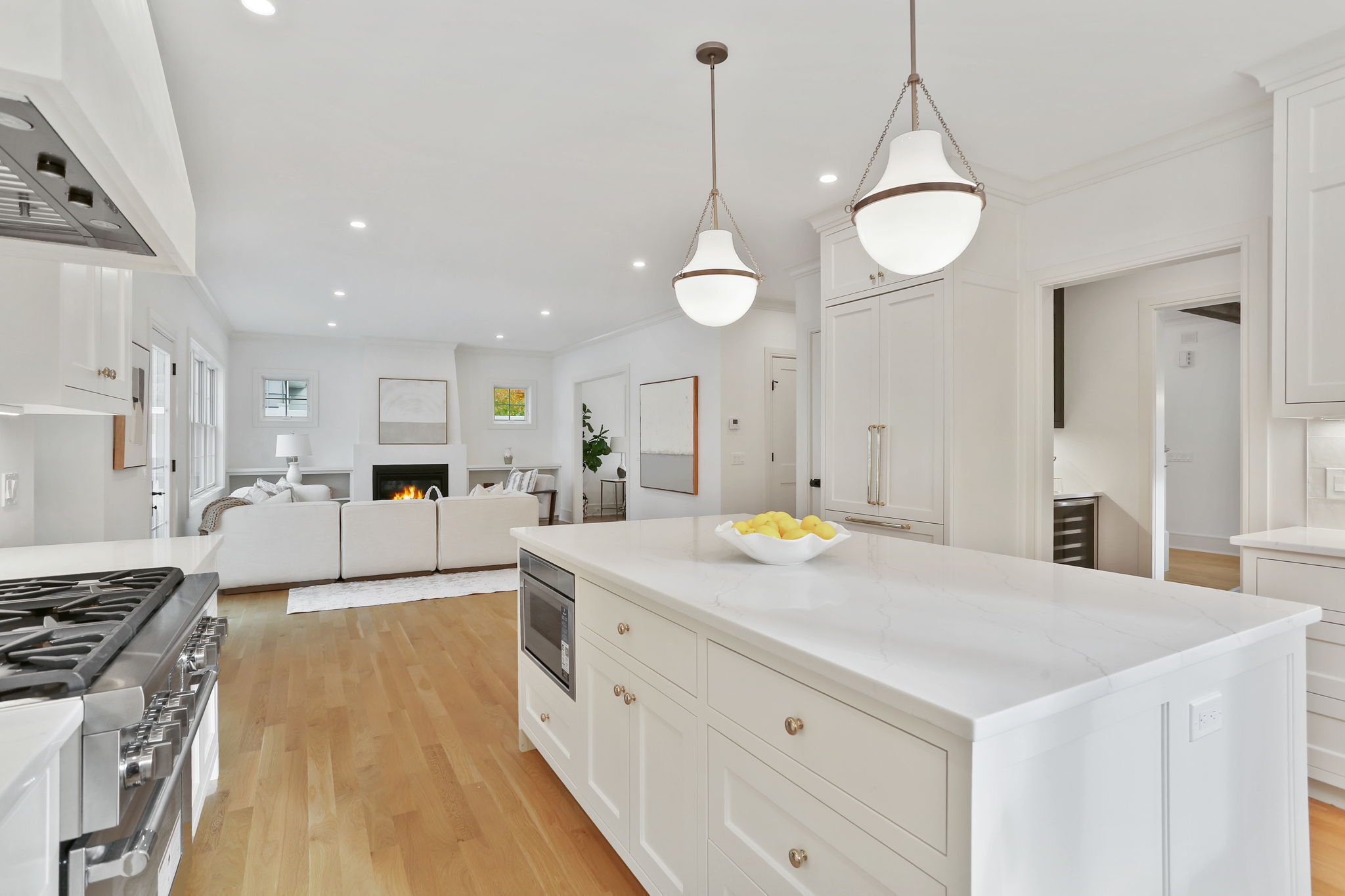 15 Barton Road Fairfield CT 06824