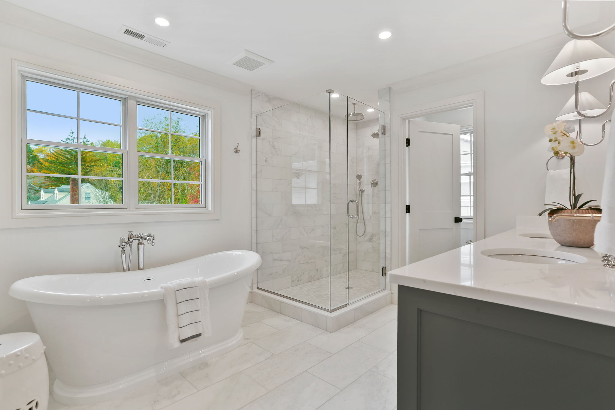 15 Barton Road Fairfield CT 06824