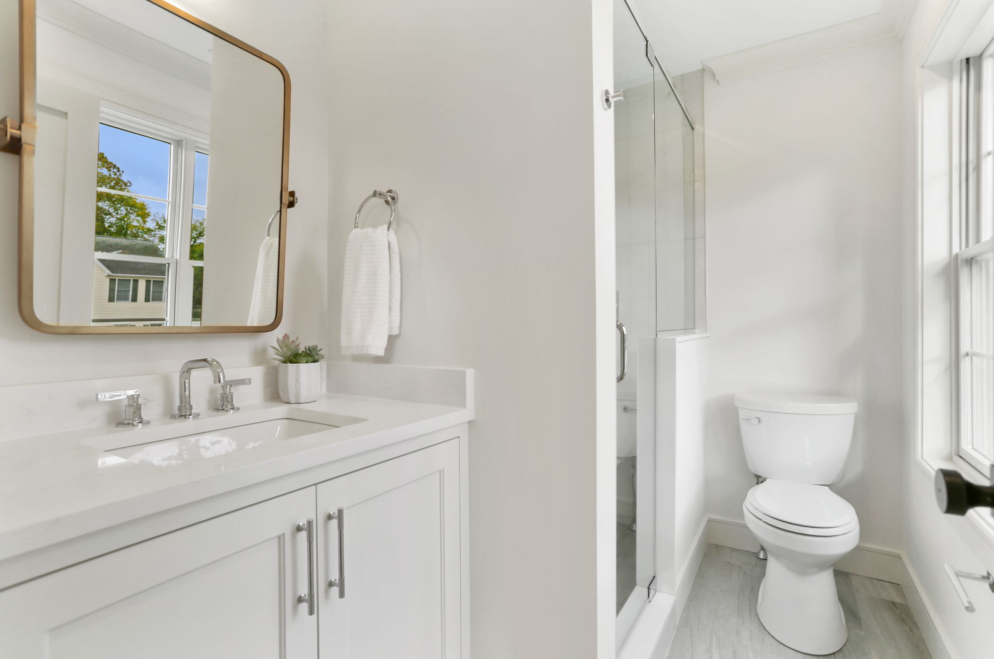 15 Barton Road Fairfield CT 06824