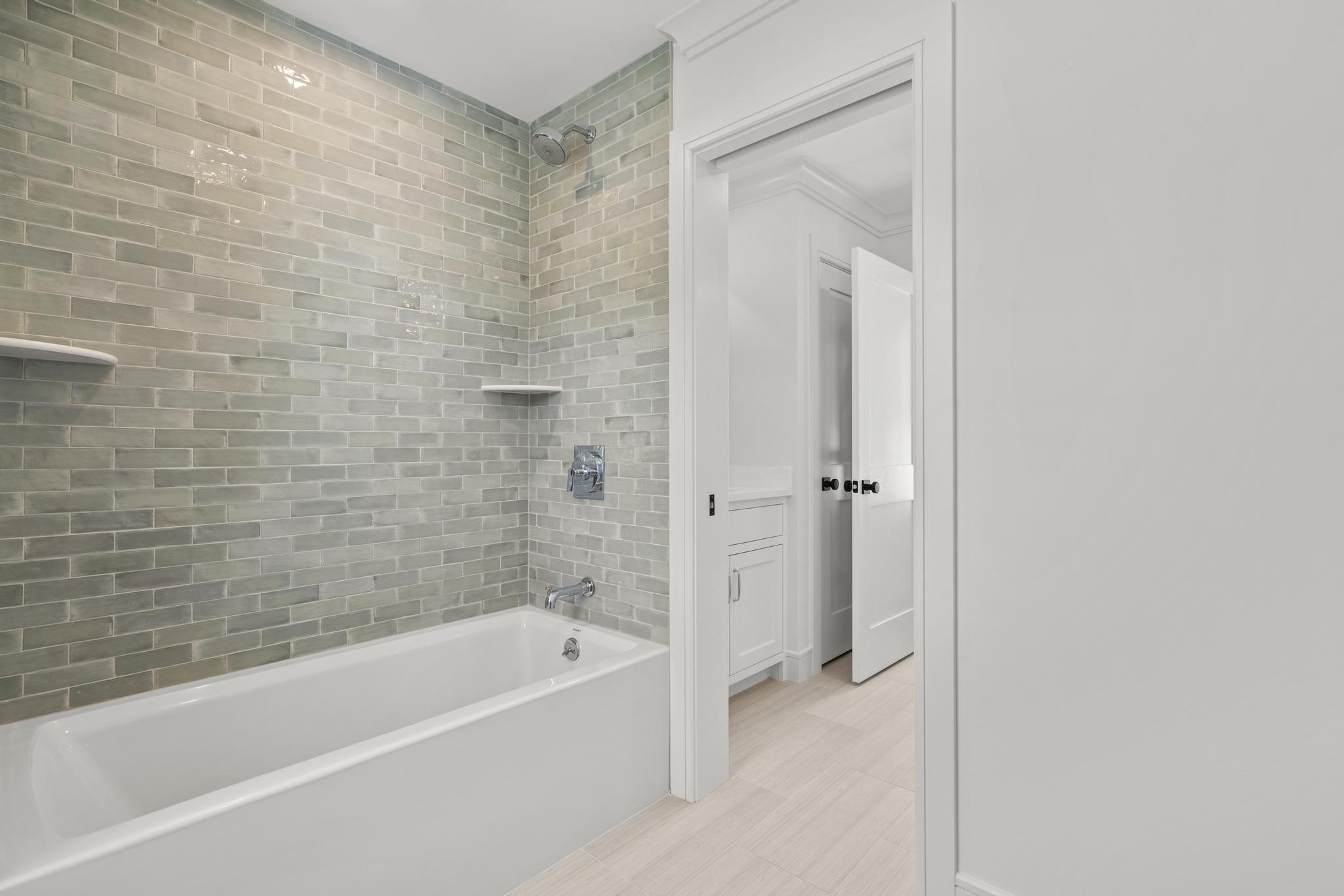 15 Barton Road Fairfield CT 06824