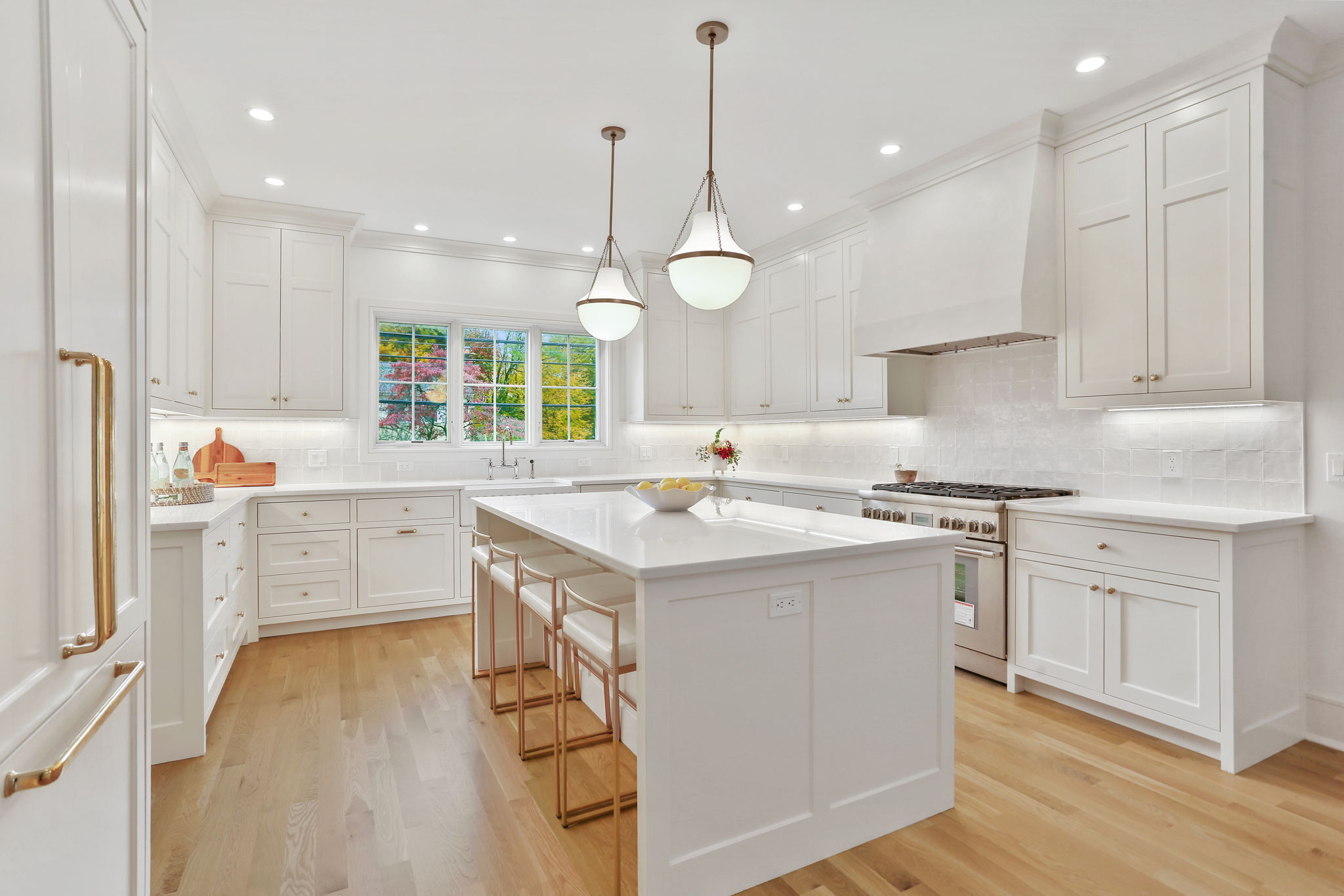 15 Barton Road Fairfield CT 06824