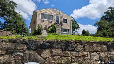 282 Lakeside Drive Bridgeport CT 06606