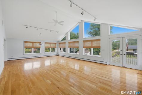 90 Woodland Avenue Bloomfield CT 06002