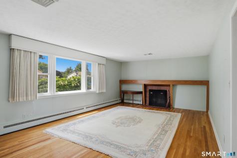 90 Woodland Avenue Bloomfield CT 06002