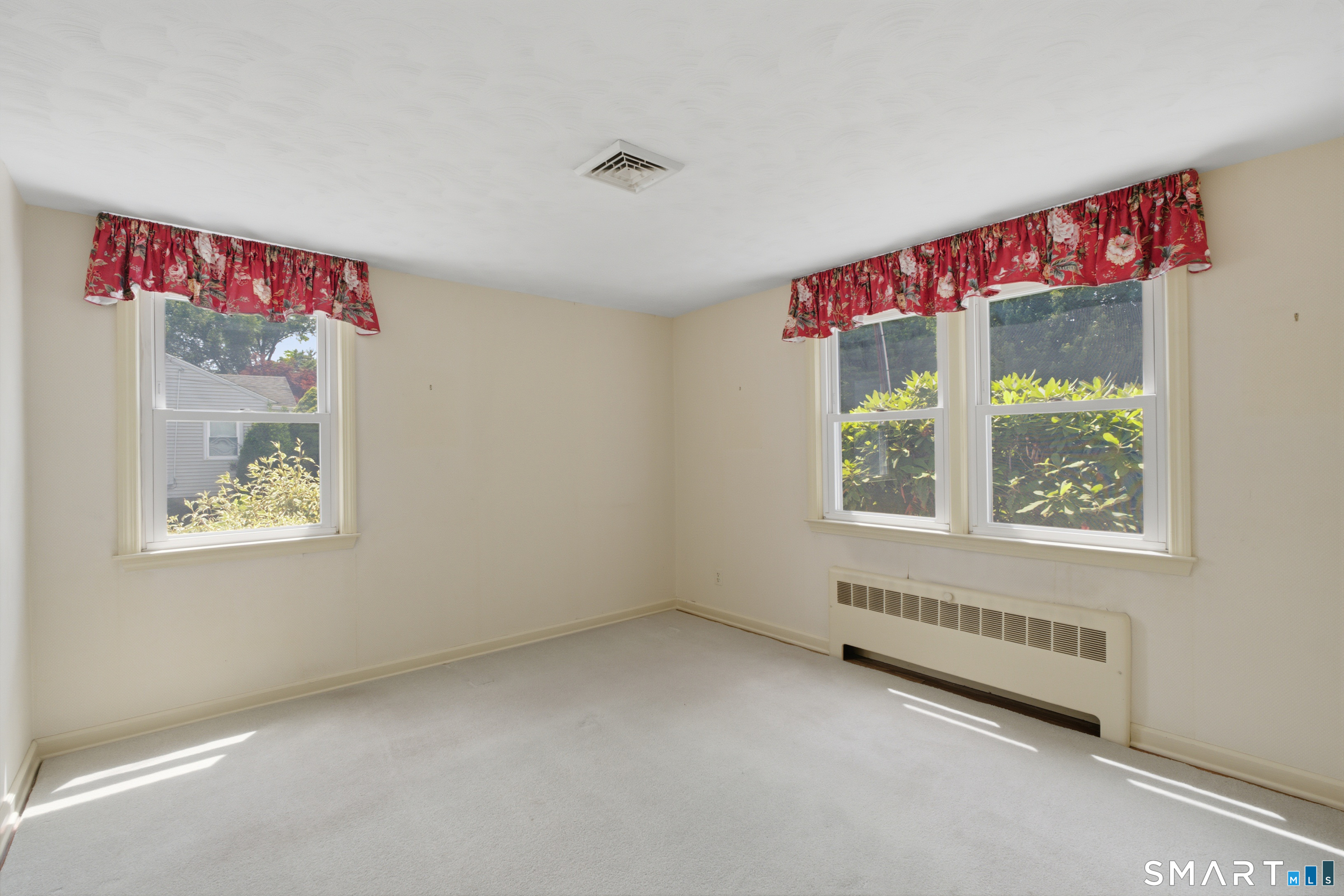90 Woodland Avenue Bloomfield CT 06002