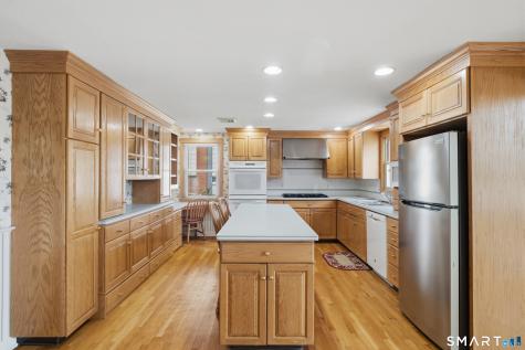 90 Woodland Avenue Bloomfield CT 06002