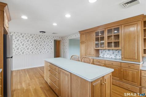 90 Woodland Avenue Bloomfield CT 06002