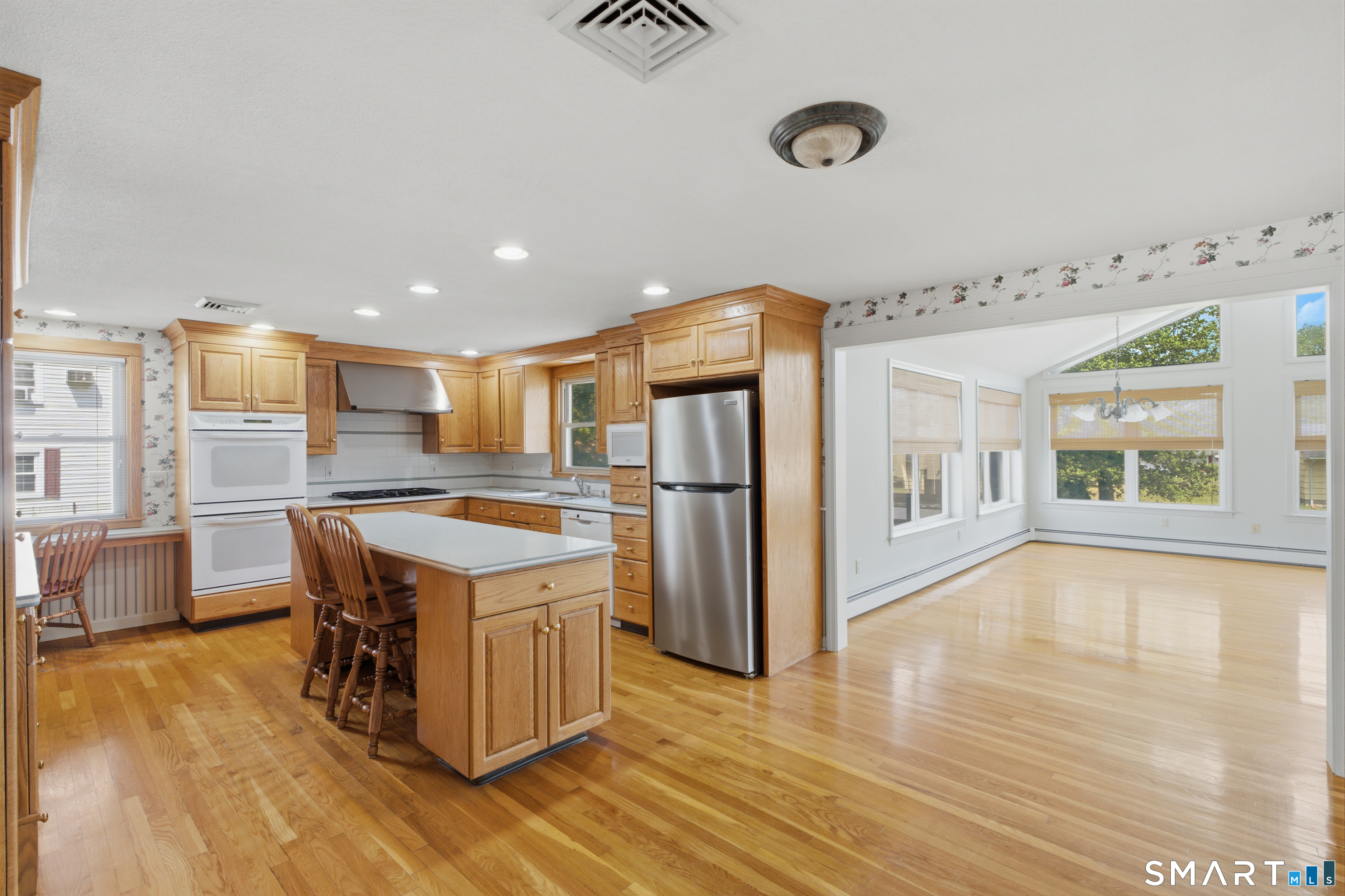 90 Woodland Avenue Bloomfield CT 06002