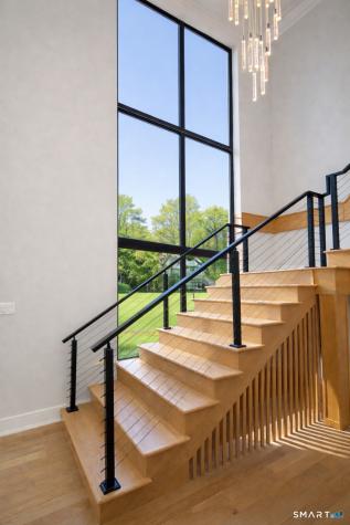 20 North Lake Shore Drive Brookfield CT 06804