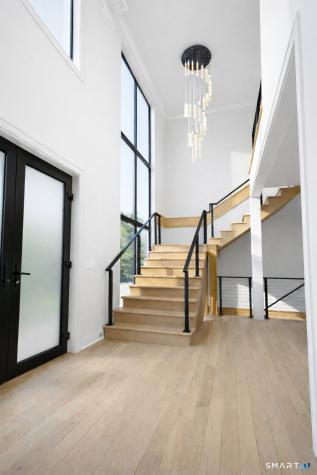 20 North Lake Shore Drive Brookfield CT 06804