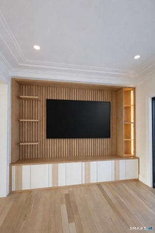 20 North Lake Shore Drive Brookfield CT 06804