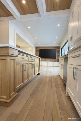 20 North Lake Shore Drive Brookfield CT 06804