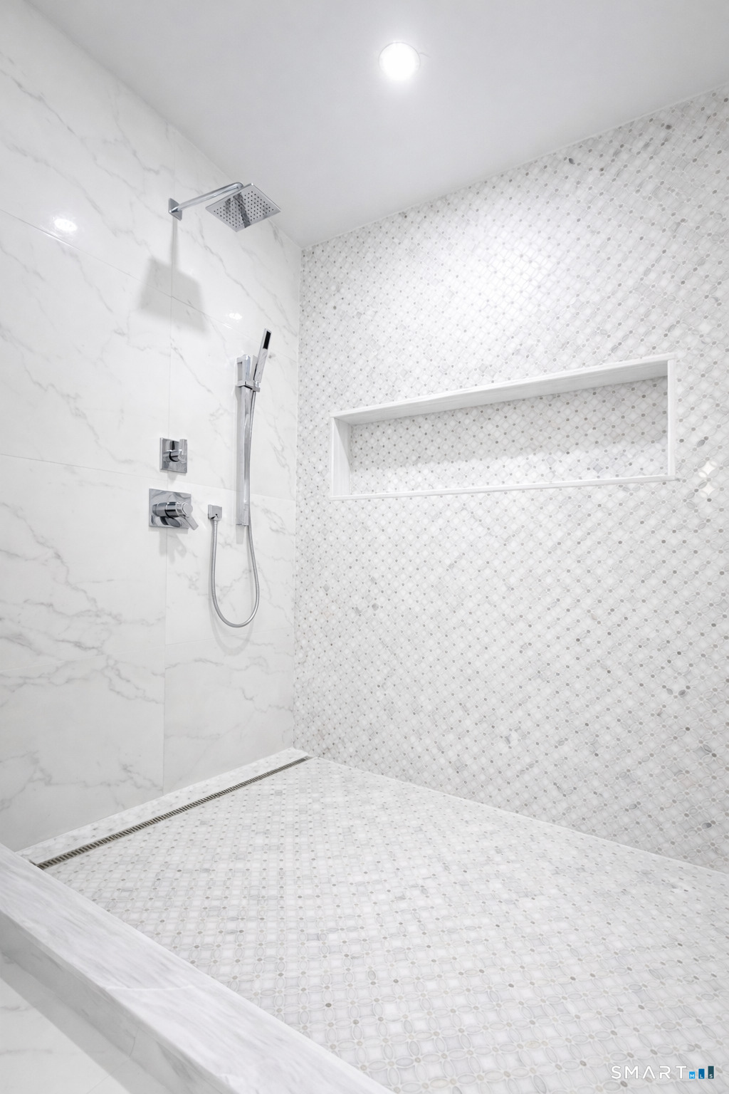 20 North Lake Shore Drive Brookfield CT 06804