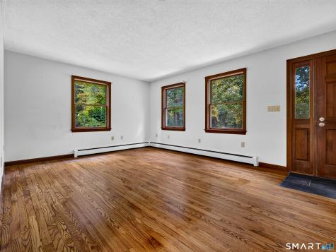 44 Inchcliffe Drive Ledyard CT 06335