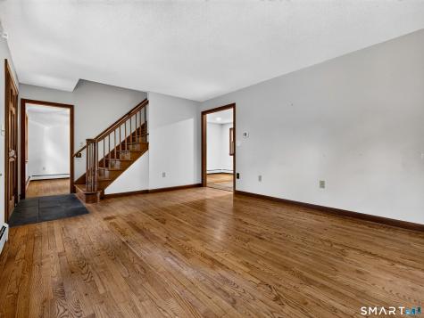 44 Inchcliffe Drive Ledyard CT 06335