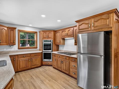 44 Inchcliffe Drive Ledyard CT 06335