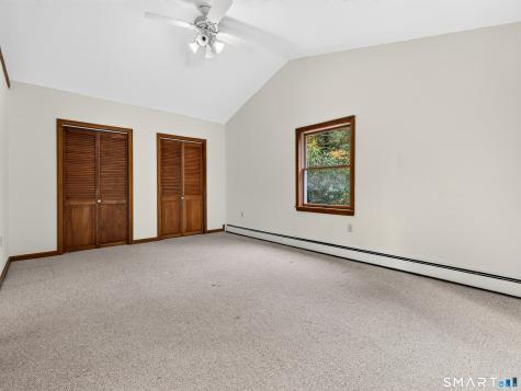 44 Inchcliffe Drive Ledyard CT 06335