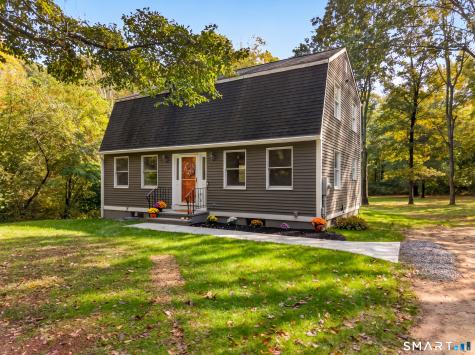 44 Inchcliffe Drive Ledyard CT 06335