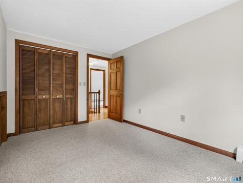 44 Inchcliffe Drive Ledyard CT 06335