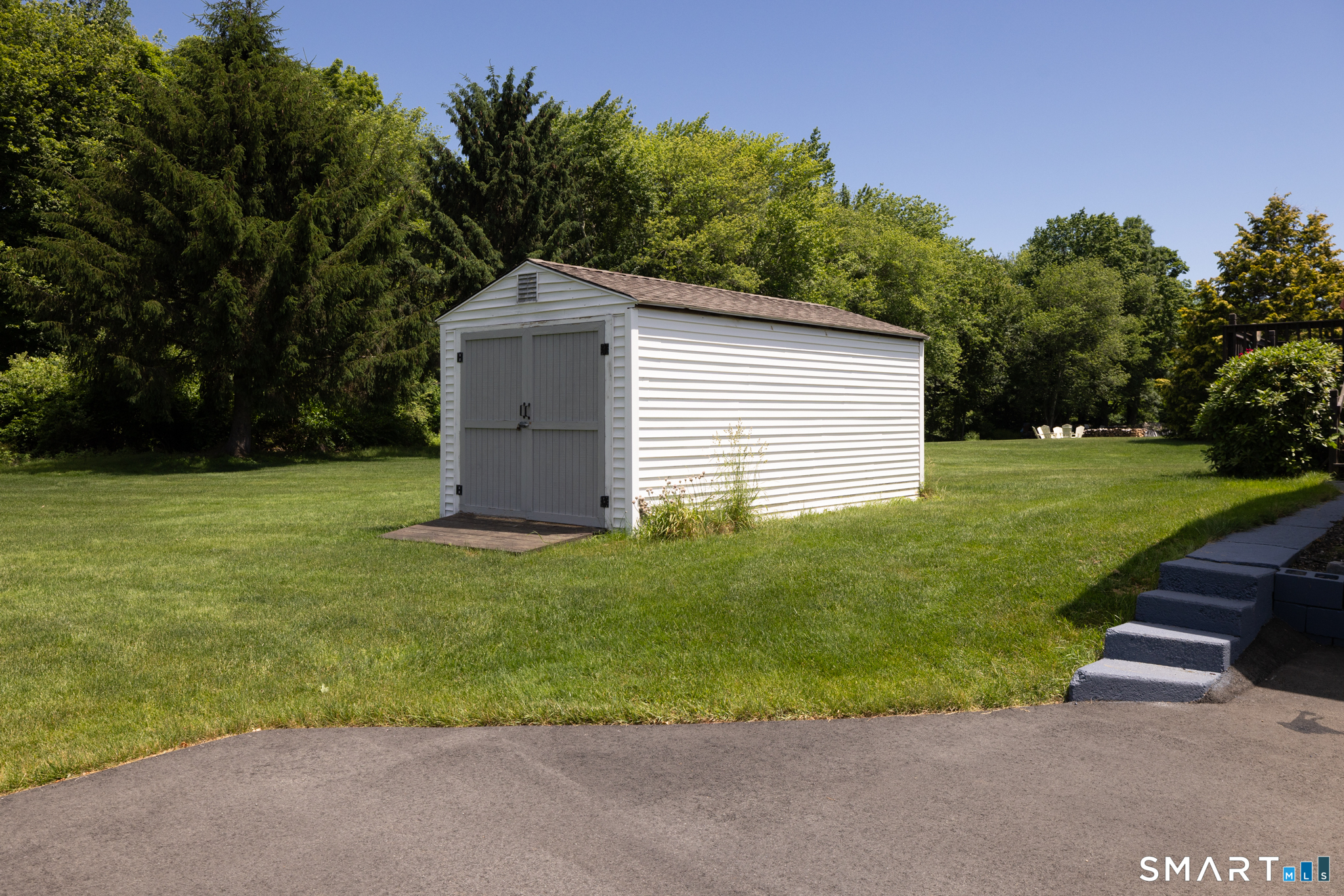 126 Pinnacle Road Bristol CT 06010
