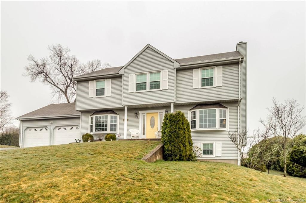 32 Belle Vista Heights Portland CT 06480