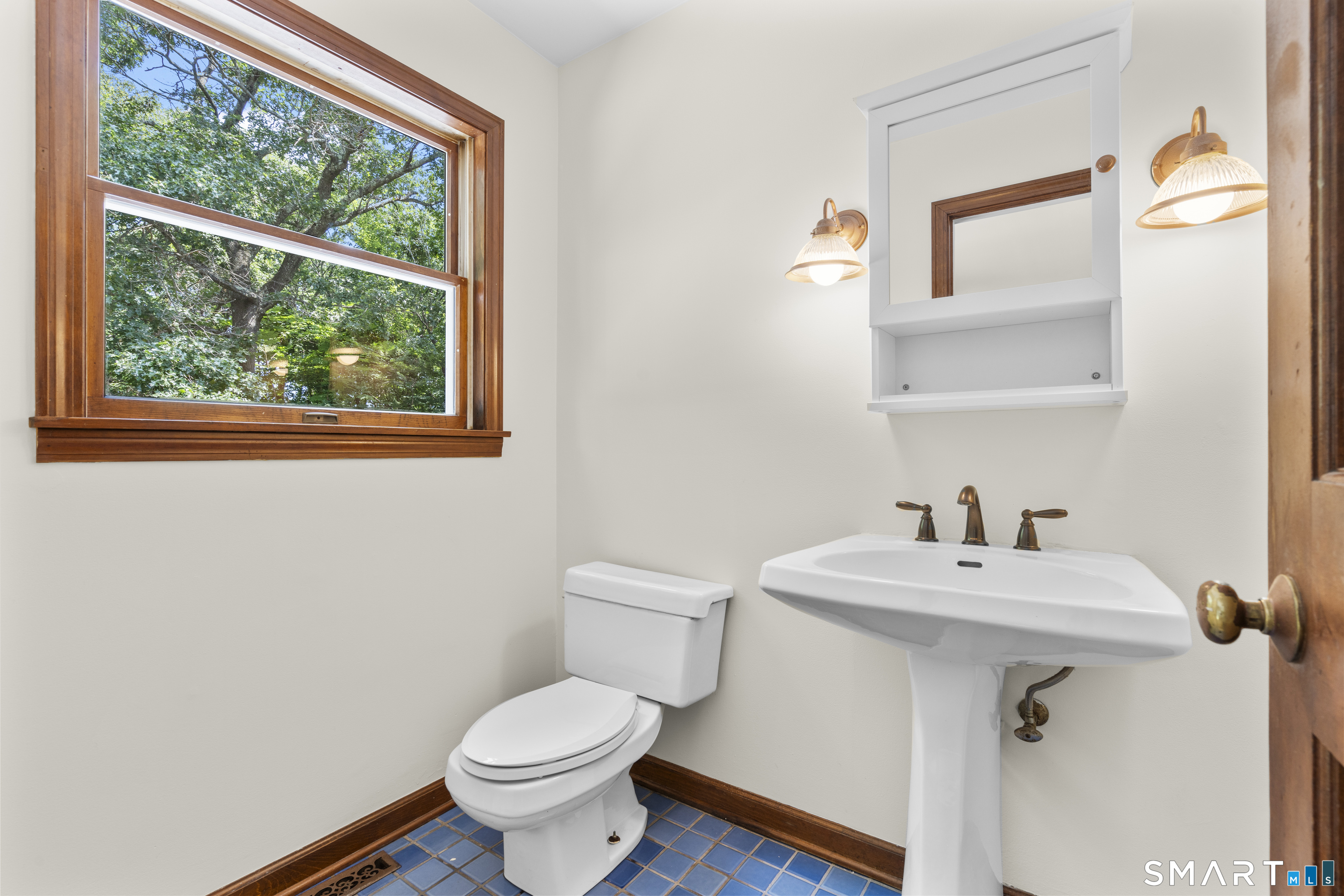128 Midwood Avenue Waterbury CT 06708