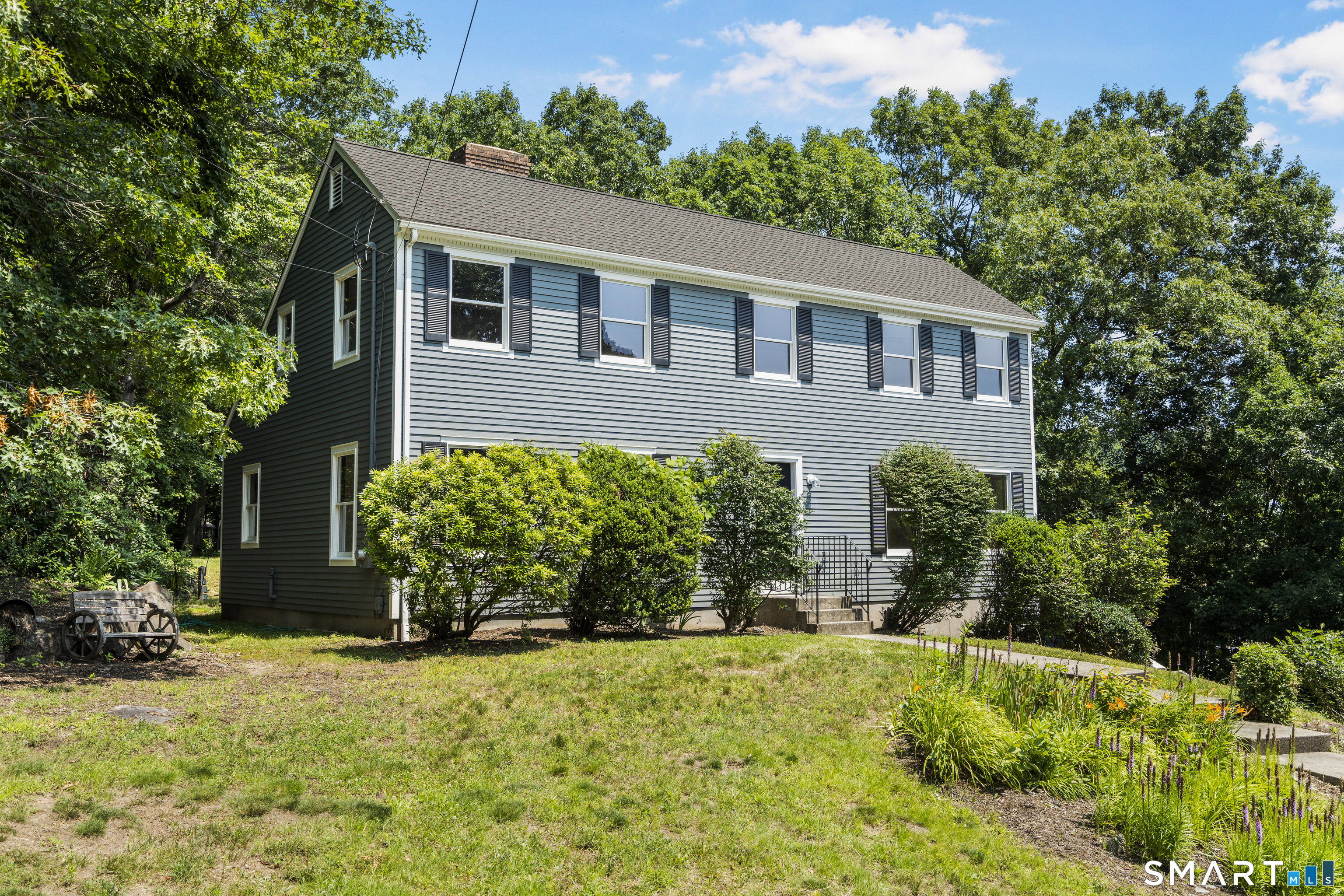 128 Midwood Avenue Waterbury CT 06708