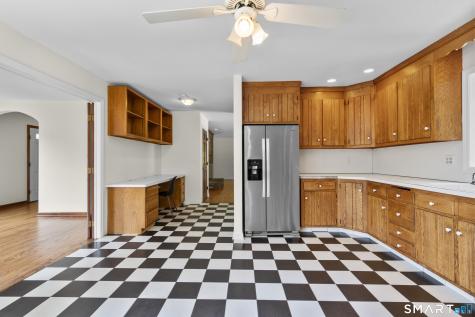 128 Midwood Avenue Waterbury CT 06708