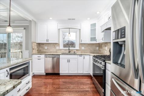 3 Ken Oaks Drive Danbury CT 06810