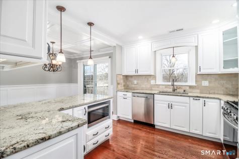 3 Ken Oaks Drive Danbury CT 06810