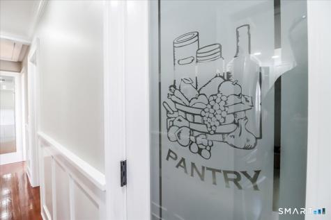 3 Ken Oaks Drive Danbury CT 06810