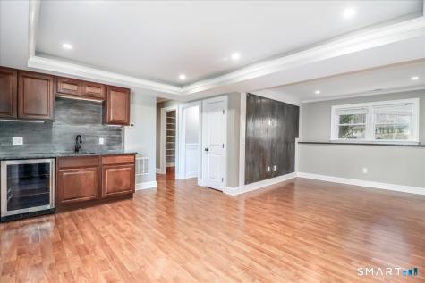 3 Ken Oaks Drive Danbury CT 06810