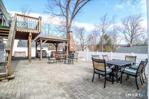 3 Ken Oaks Drive Danbury CT 06810