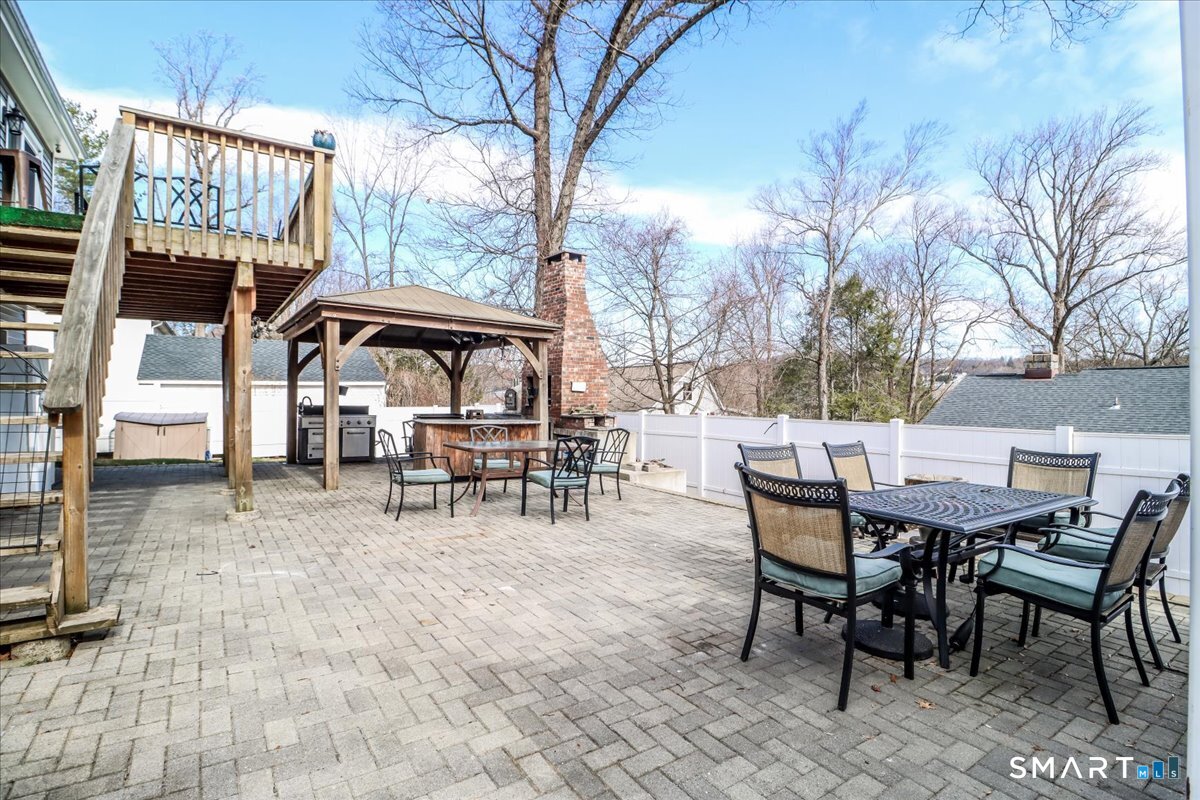 3 Ken Oaks Drive Danbury CT 06810