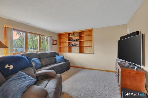 27 Evergreen Road Cromwell CT 06416
