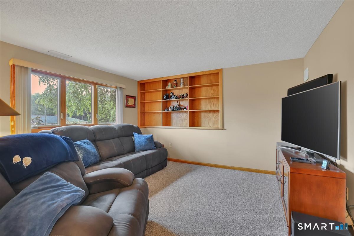 27 Evergreen Road Cromwell CT 06416