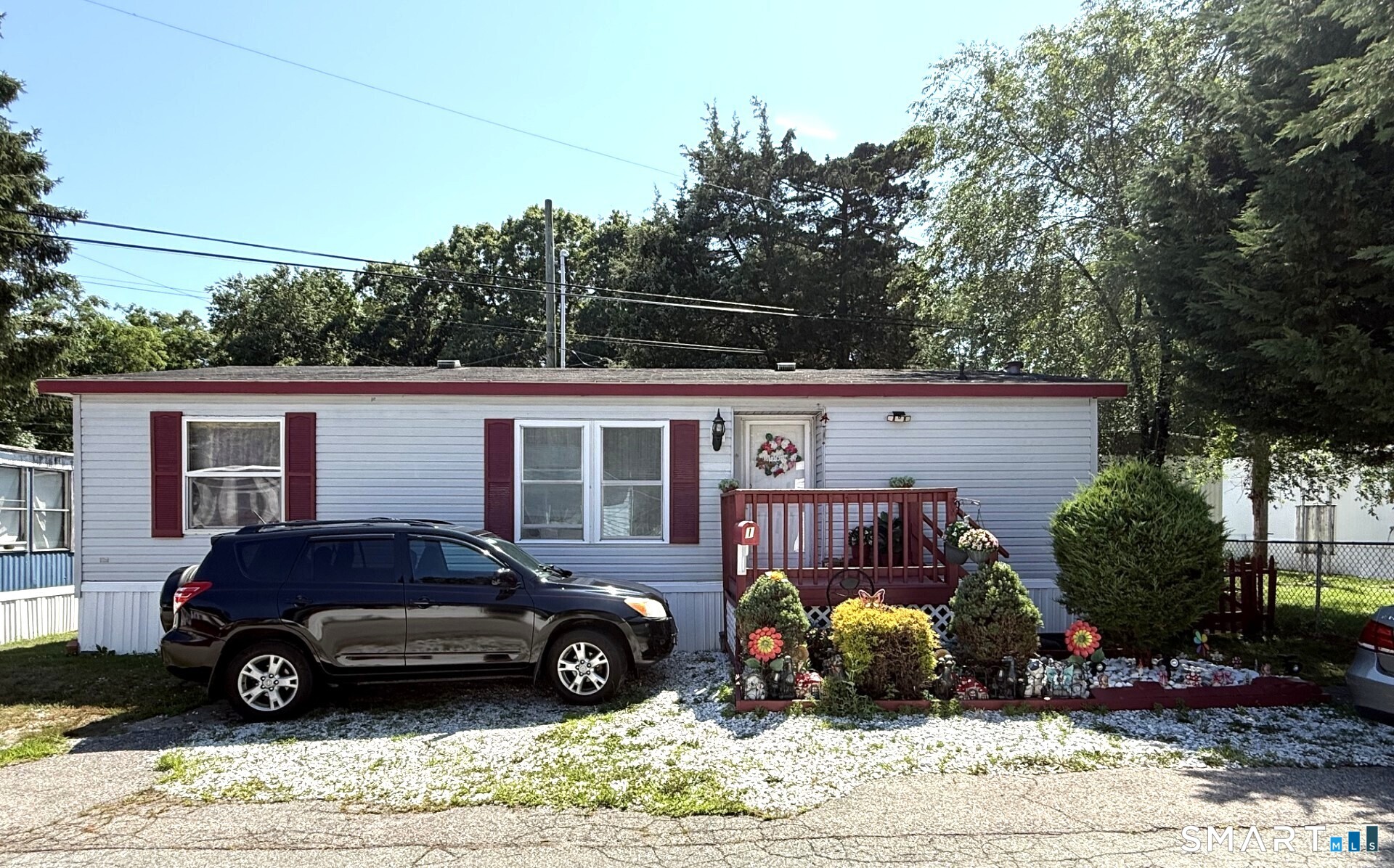 1042 Poquonnock Road Groton CT 06340