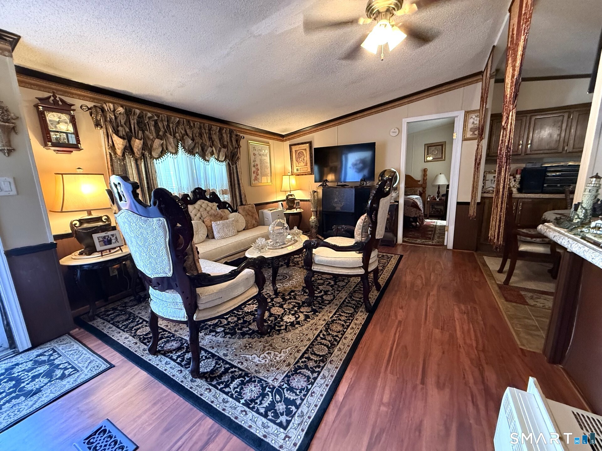 1042 Poquonnock Road Groton CT 06340