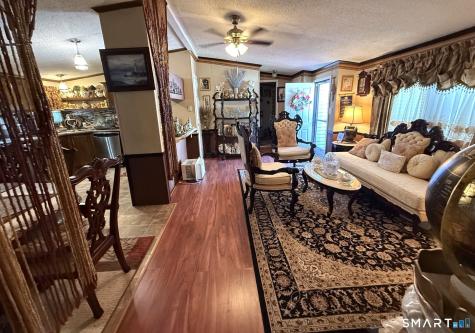 1042 Poquonnock Road Groton CT 06340