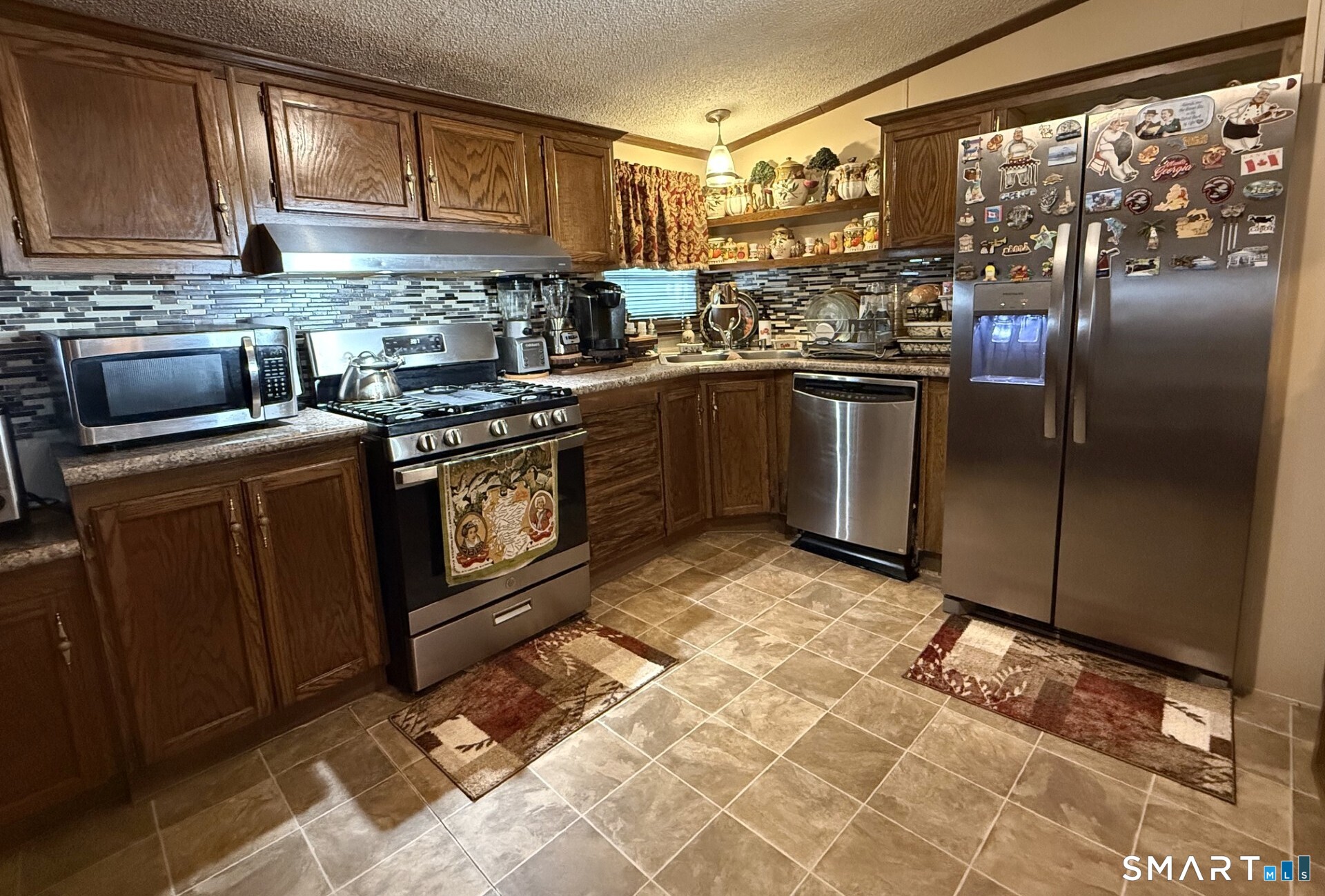 1042 Poquonnock Road Groton CT 06340