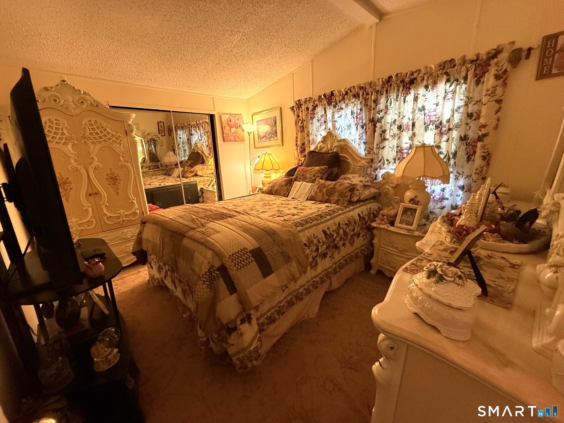 1042 Poquonnock Road Groton CT 06340