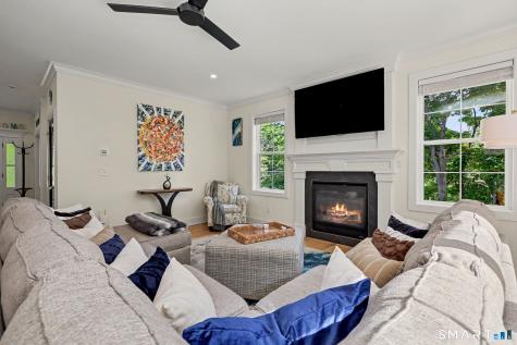 1 Elwell Road New Fairfield CT 06812